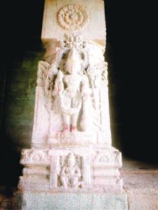 Kaidala. Lord Vishnu adorned on temple pillars city kemp