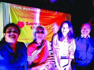 Talented Singers with a senior citizen who decided to join in to singh with themf. Love has no age barrier.